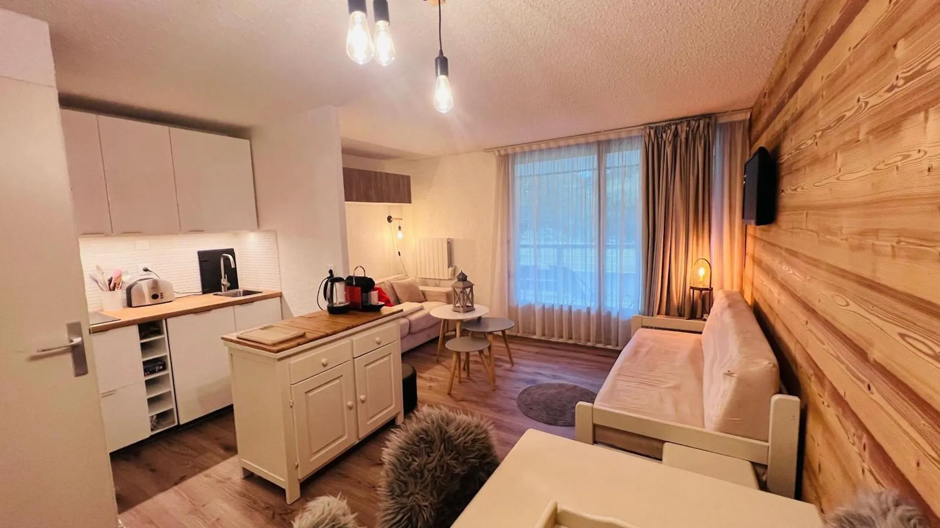 Apartment Studio Au Pied Des Pistes Avec Parking, Terrasse Et Casier A Ski - Fr-1-546-54 Les Deux Alpes France
